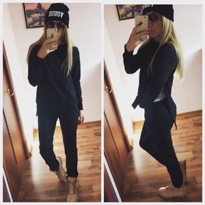 Bloggers favorite! Track suit
